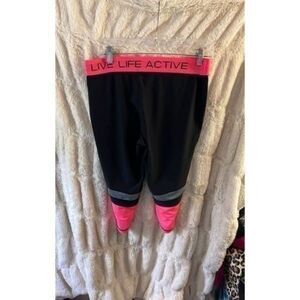 RBK athletic capri leggings live life ac